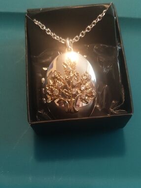 Gold Tree of Life Locket Necklace - Women Jewelry